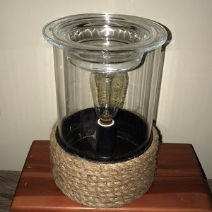 Rope wrapped base hurricane vase wax warmer